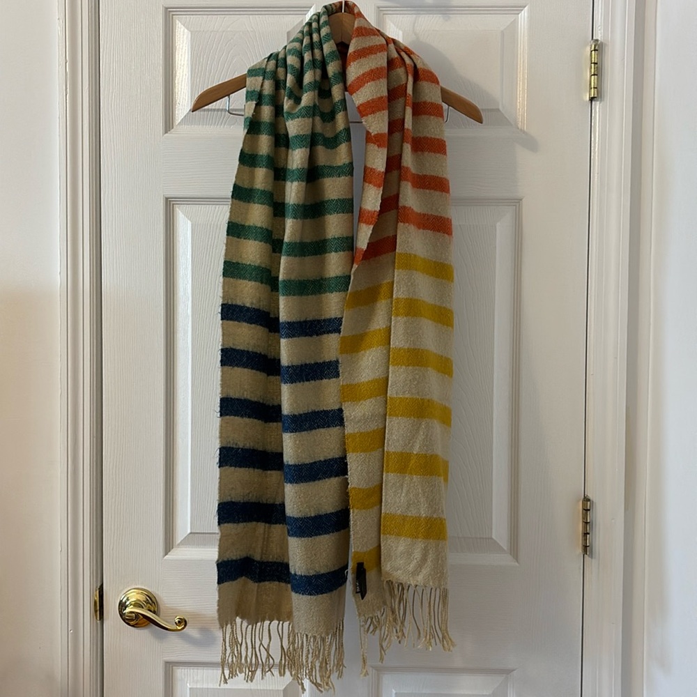 BDG Scarf